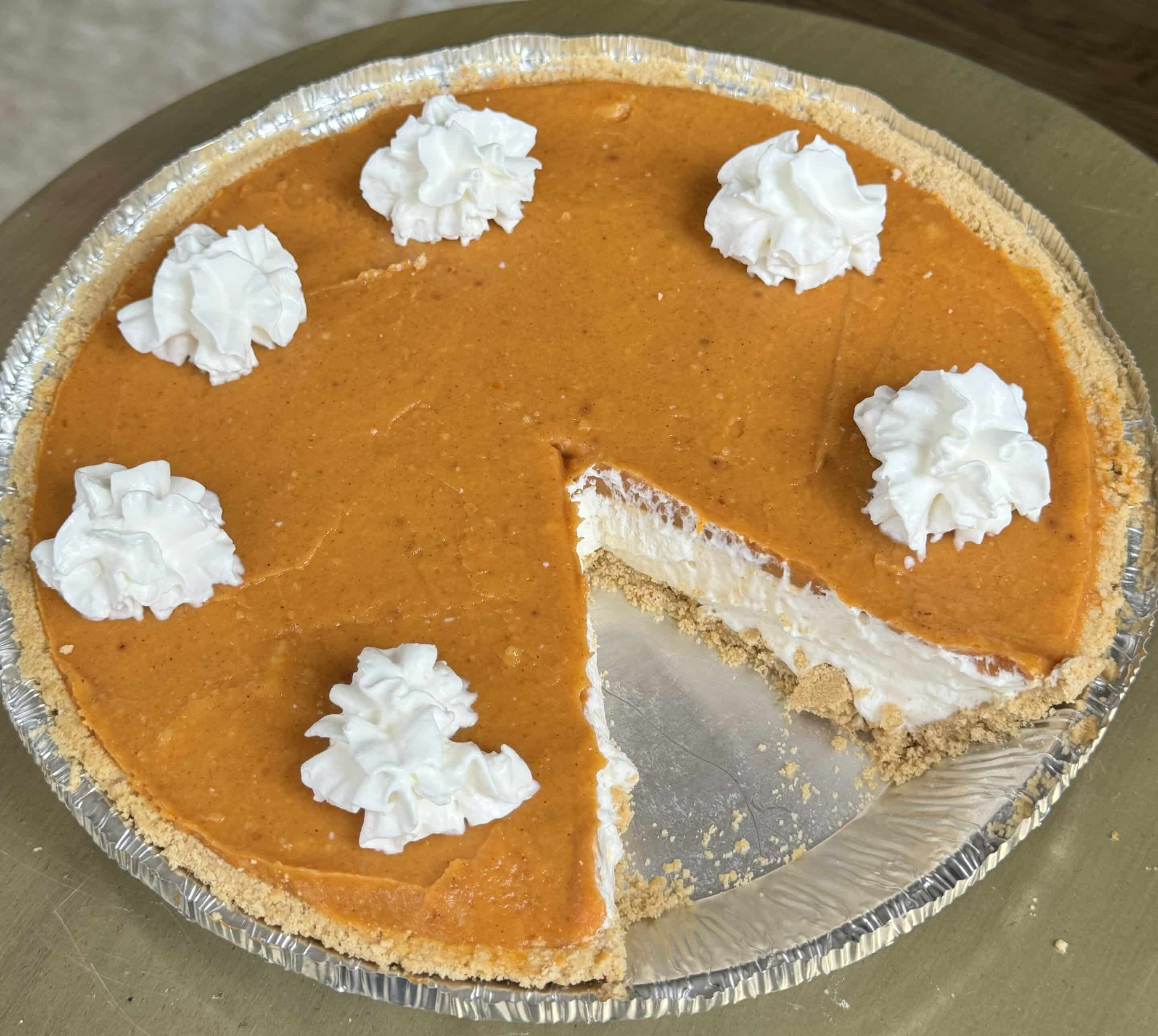 No Bake Pumpkin Cheesecake Pie